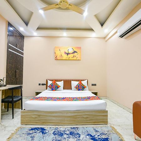 Fabhotel Vibe Noida Exterior foto